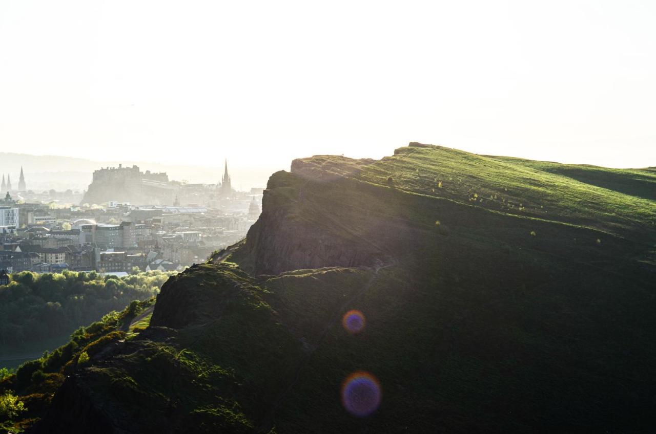 Pass The Keys Lovely 2Bedroom Flat With Balcony Edimburgo Esterno foto