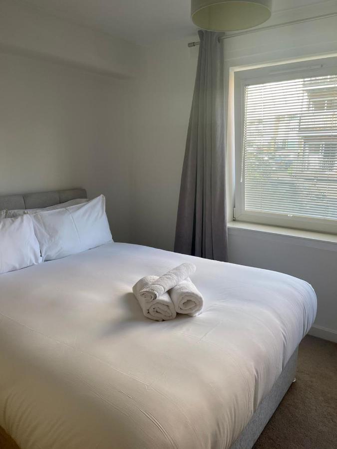 Pass The Keys Lovely 2Bedroom Flat With Balcony Edimburgo Esterno foto
