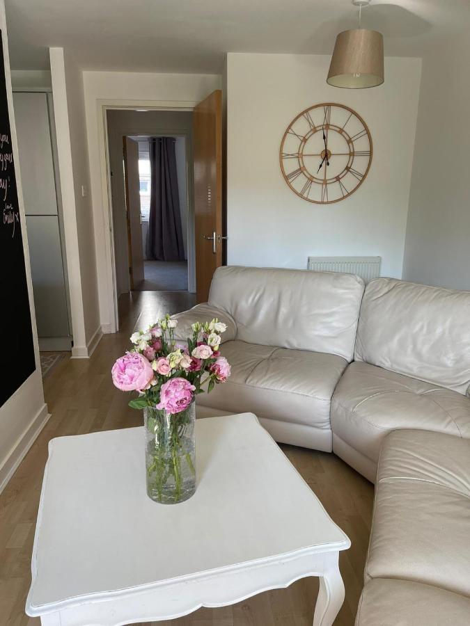 Pass The Keys Lovely 2Bedroom Flat With Balcony Edimburgo Esterno foto